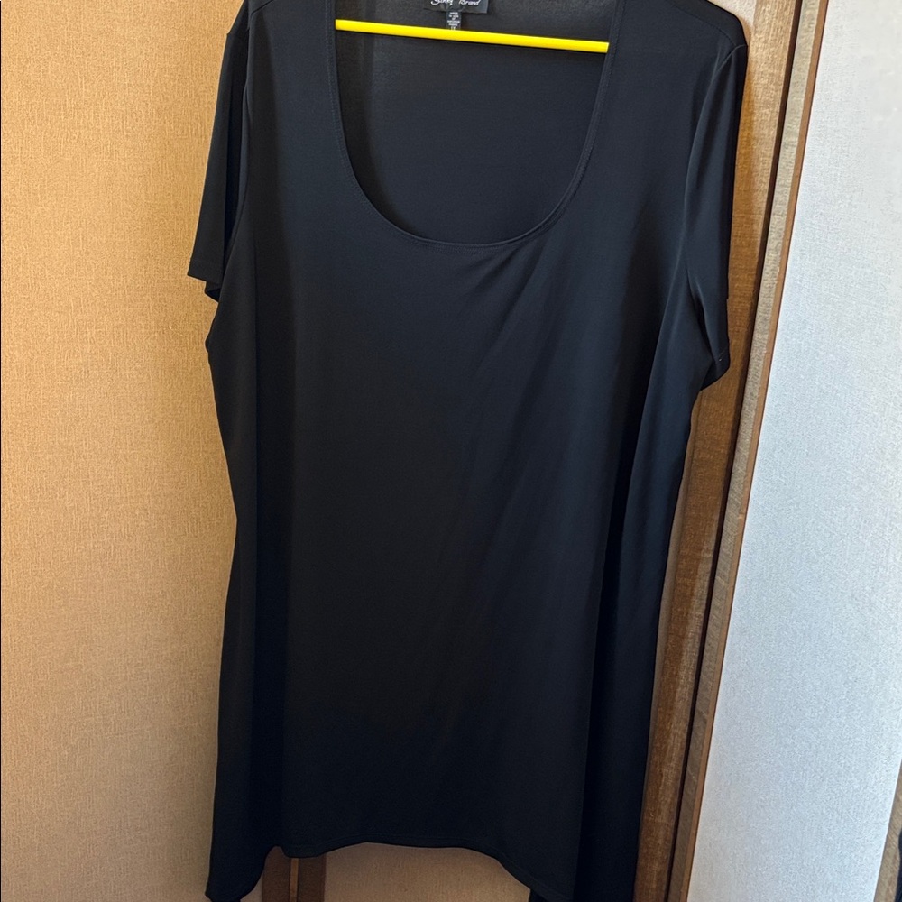 Slinky Brand Black Tunic Top 1X
